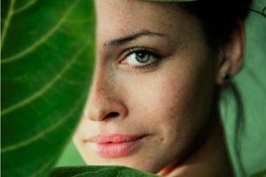 bitkisel arbutin nedir cilde faydalari nelerdir cilt lekelerini nasil onler